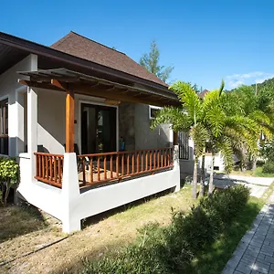 เซาธ์เทิร์นลันตารีสอร์ท 3* Ko Lanta