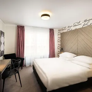 4* Szálloda Elaya West