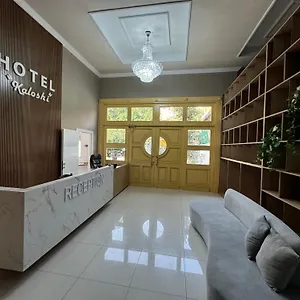 Otel Kaloshi ****