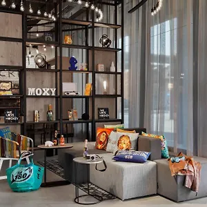 *** Ξενοδοχείο Moxy Expo Ελβετία